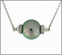 Collier 1 perle semi-ronde cat AB 12,30mm or gris 18K et 20 diamants poids total 0,10 ct (copws10010)